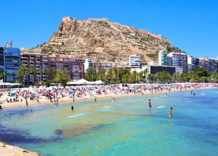 With Pool & Balcony Less Than 10min Walk To La Mata Beach! Torrevieja