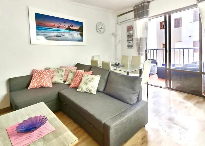 Appartement With Pool & Balcony Less Than 10min Walk To La Mata Beach!