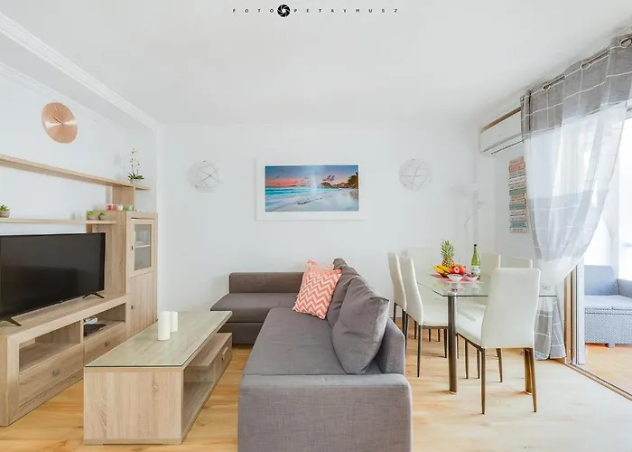 With Pool & Balcony Less Than 10min Walk To La Mata Beach!