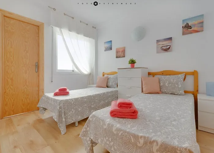 Appartement With Pool & Balcony Less Than 10min Walk To La Mata Beach!